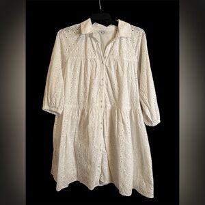 crown & ivy Cream Eyelet Button-Front Tunic Dress